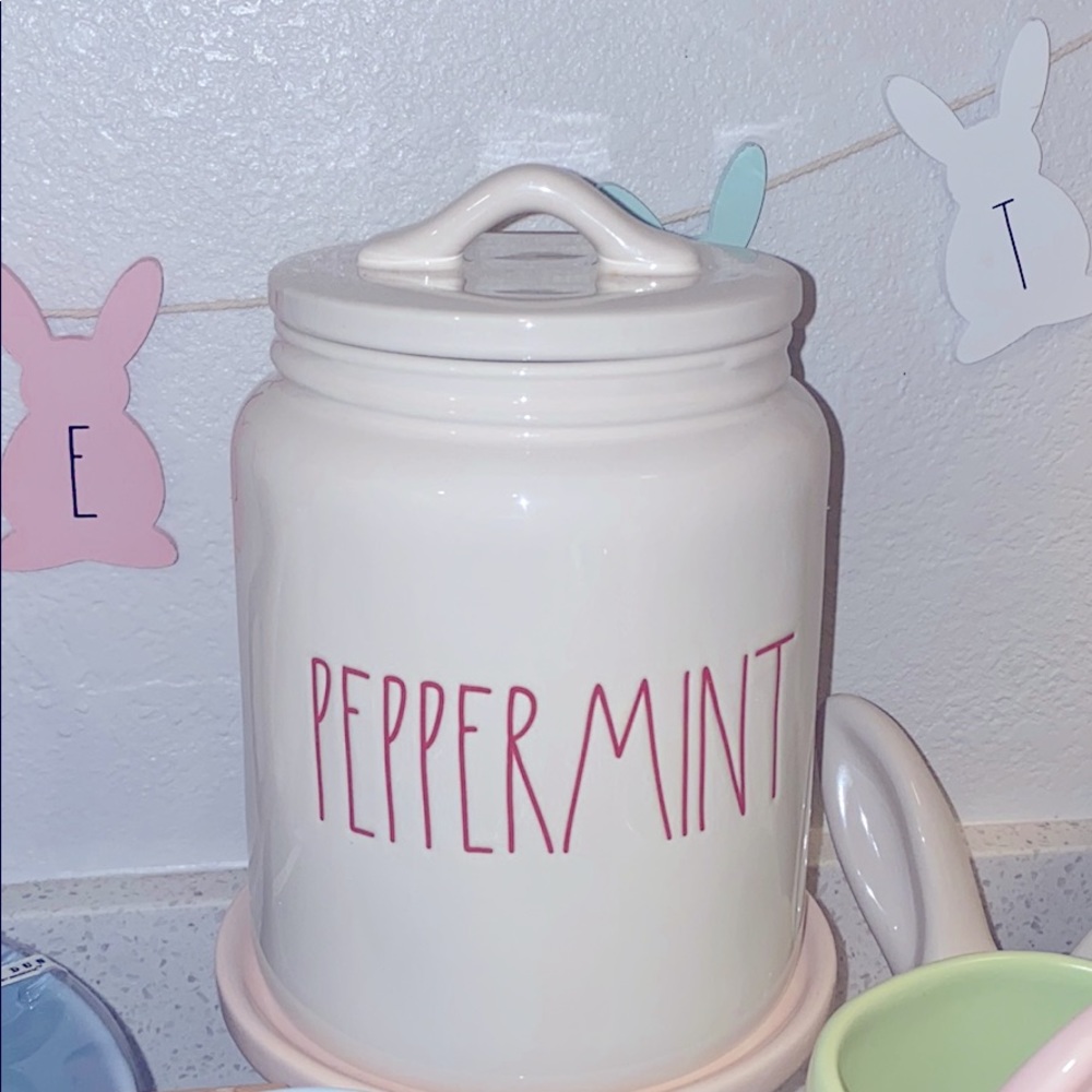 NWT Rae Dunn Peppermint Cannister VHTF 💕